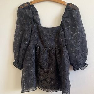 Anna Grace bubble sleeve top